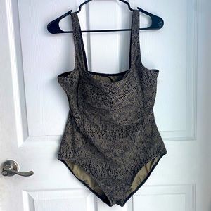 🚨Calvin Klein bathing suit